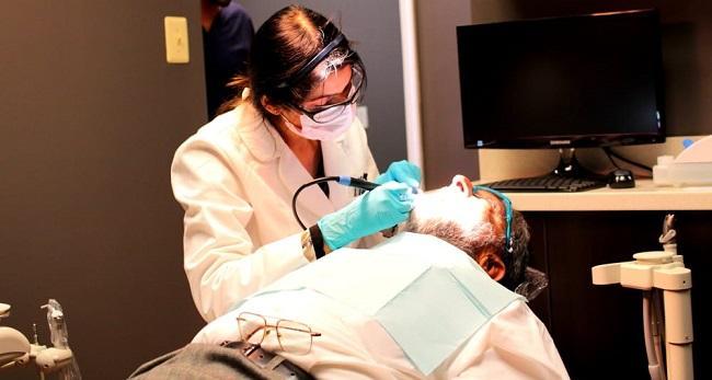 dental surgery Herndon VA, tooth implant Herndon VA, dental care Herndon VA, dentists in Herndon VA, dental office Herndon VA